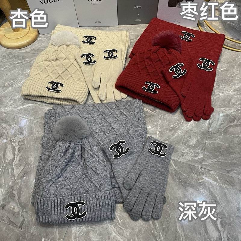 Chanel Scarf Hat Gloves hm33